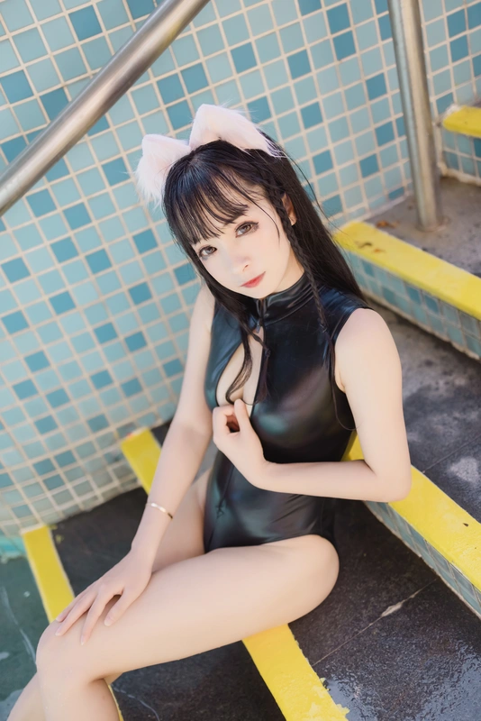 最爱泳装 - 九九八吖